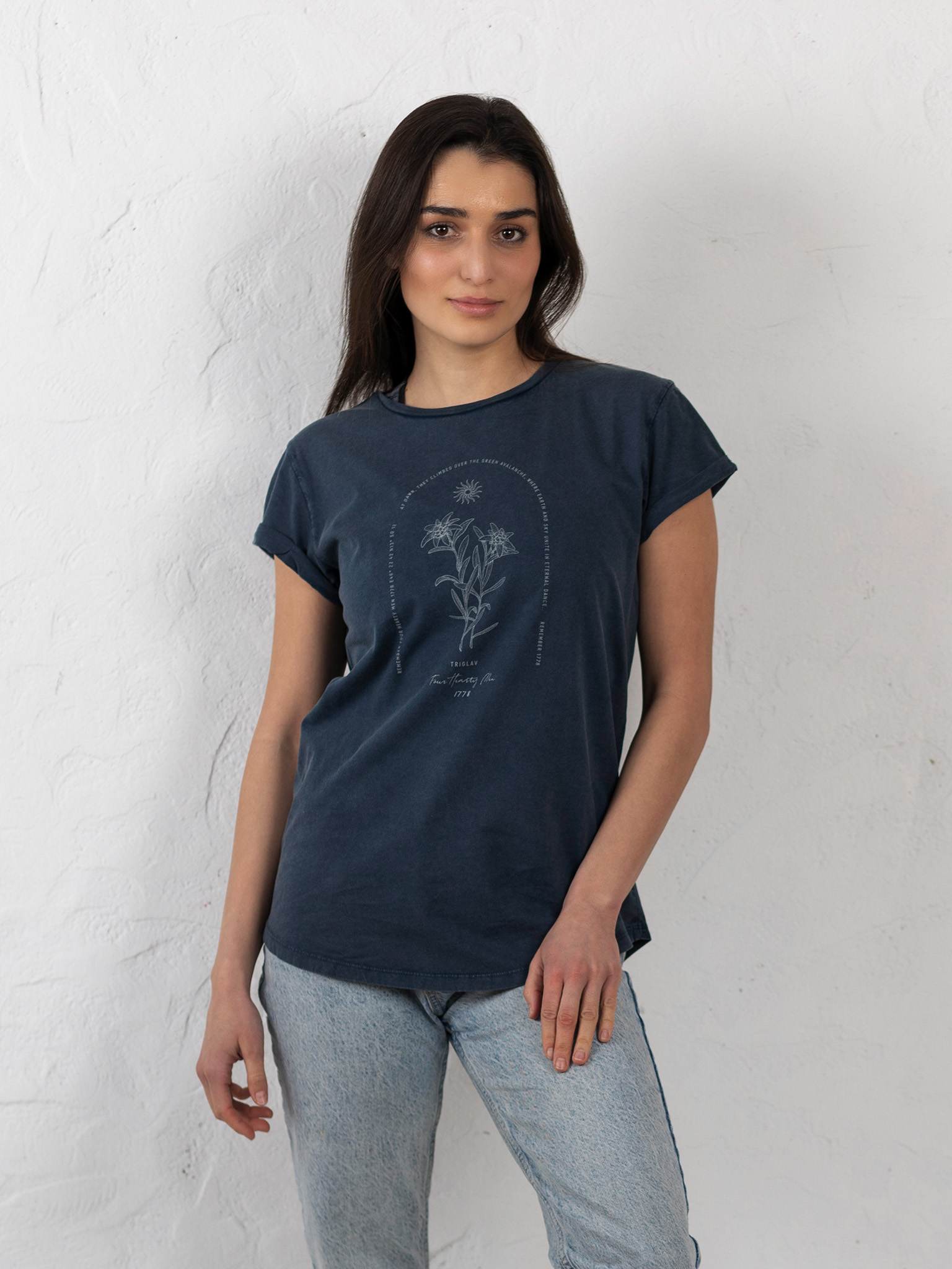 BlueWashed_0002__I5A0827-Edit copy